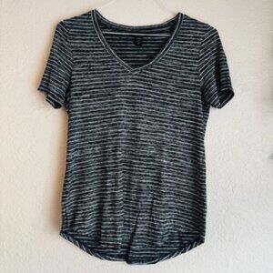 Athleta Striped V-Neck Short Sleeve Tee – Black & White, Size Medium